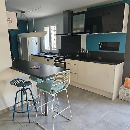 House With Private Pool بيت للعطل Saint-Raphaël